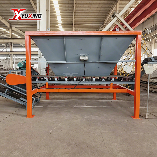 Fertilizer Feeding Hopper